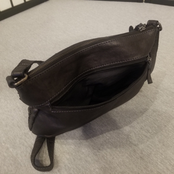 Civico 9  Over the shoulder plus. - Picture 4 of 8